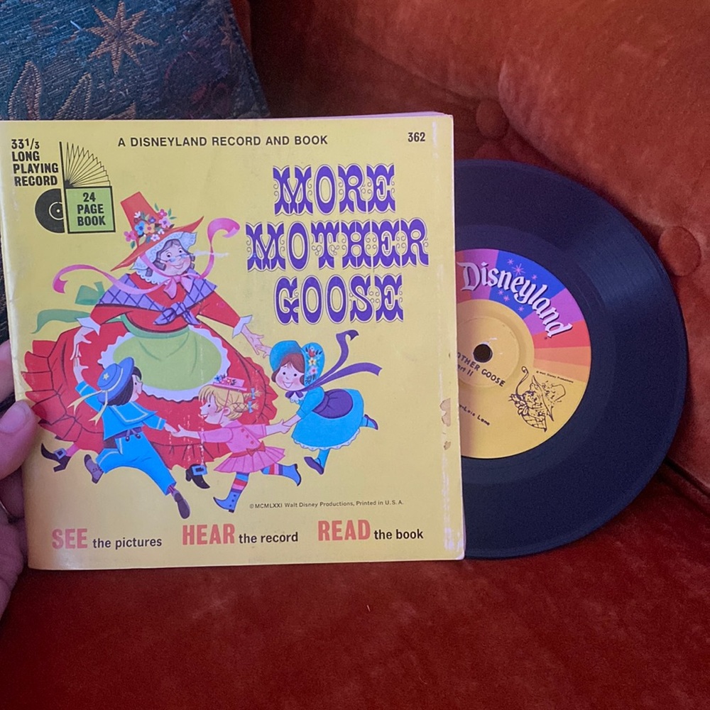 Vintage vinyl Disneyland More Mother Goose read along book